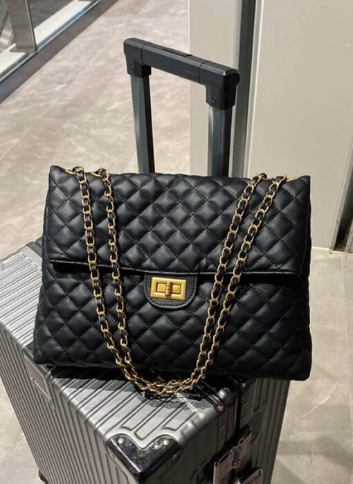 Black Quilted Chain Shoulder Bag – Image 5