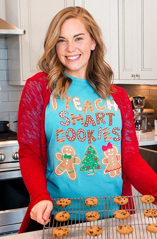 I Teach Smart Cookies Christmas T-Shirt | Teacher Graphic Tops