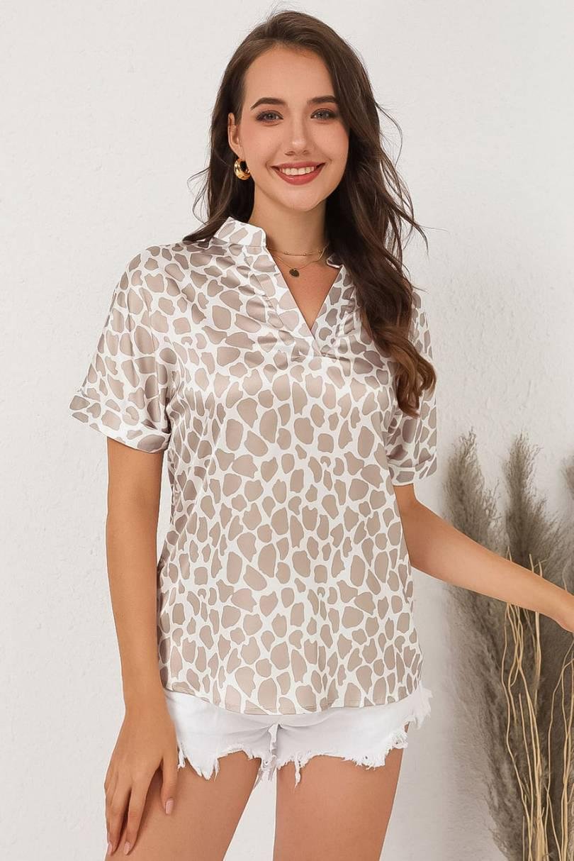 Khaki Leopard Print V-Neck Short Sleeve Blouse – Image 5