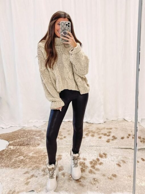 Hudson Cable Sweater – Image 3