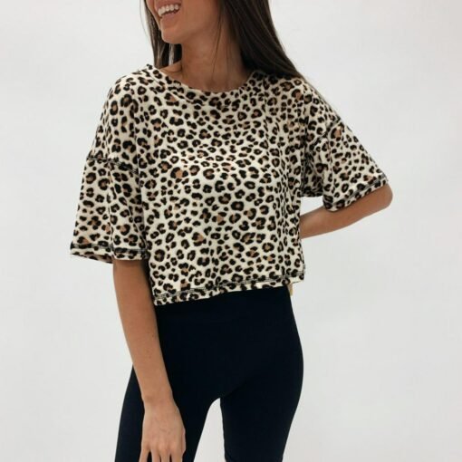 Leopard Cropped Tee – Image 4